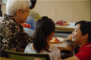 走进福利院，情暖老人心——AG亚娱供应链公益行